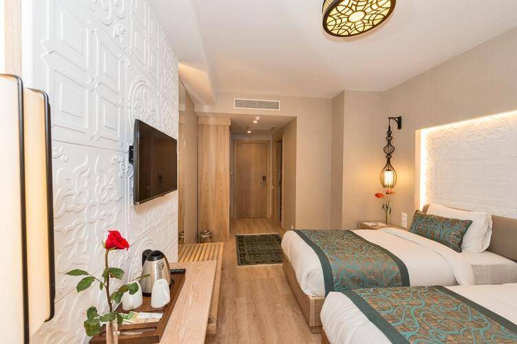 Aybar Hotel