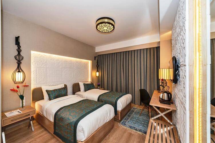 Aybar Hotel