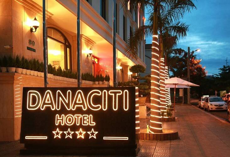 Danaciti Hotel