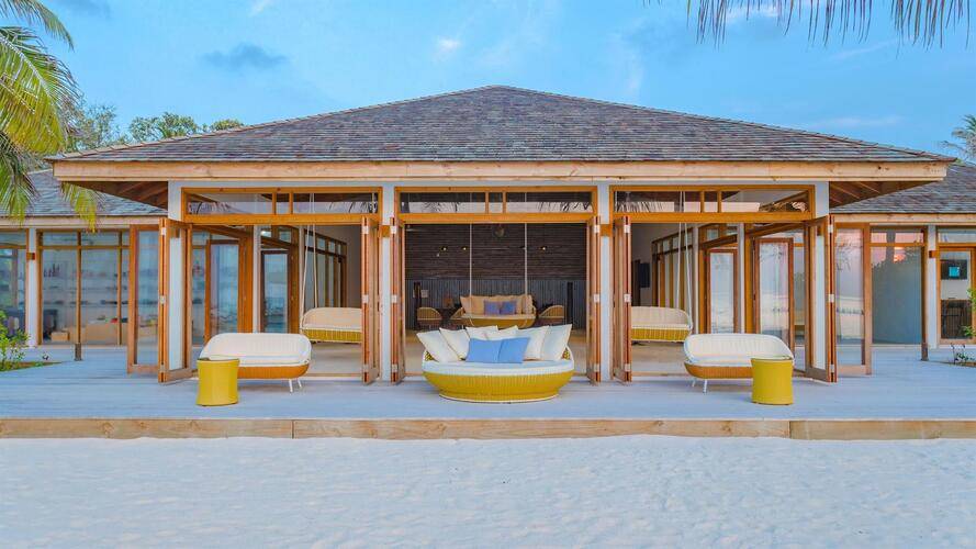 Nala Maldives (Ex. Innahura Maldives Resort)