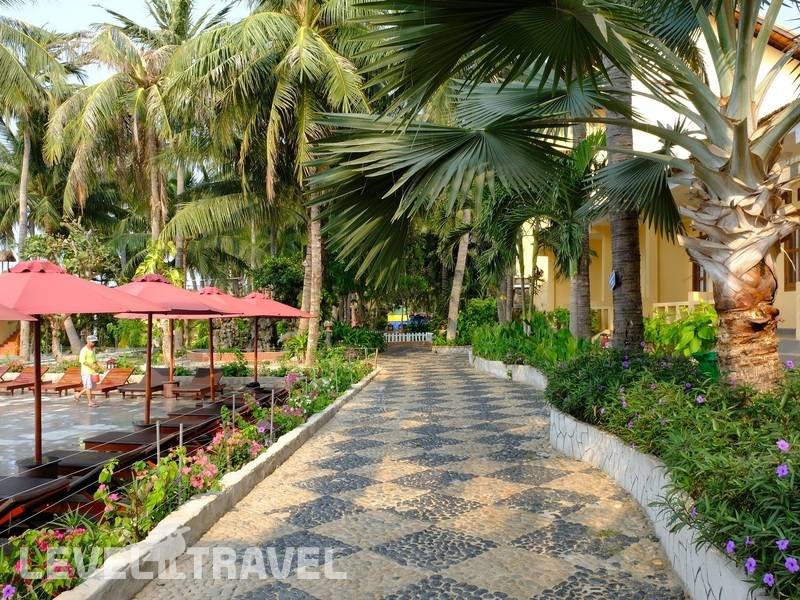 Фотография Hon Rom Central Beach Resort