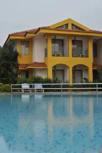 Baywatch Resort
