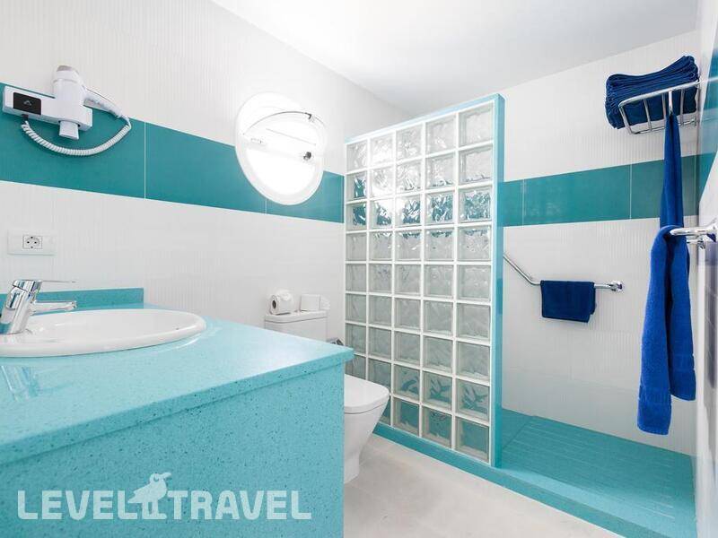 Фотография Corona Del Mar Apartments