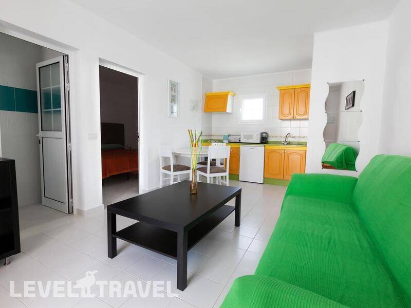 Фотография Corona Del Mar Apartments