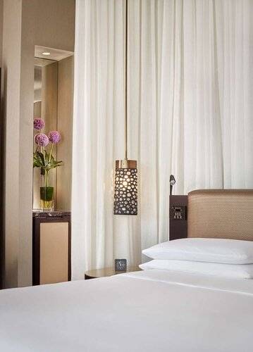 Grand Hyatt Abu Dhabi Hotel & Residences Emirates Pearl