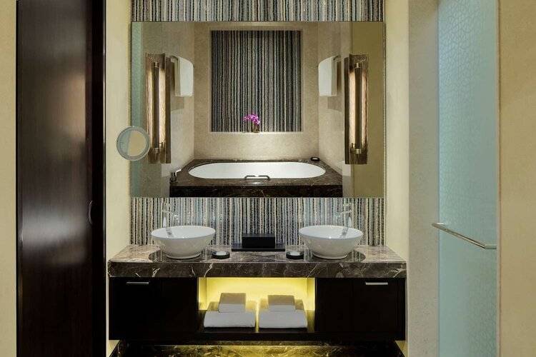 Grand Hyatt Abu Dhabi Hotel & Residences Emirates Pearl