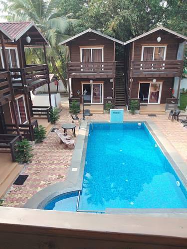Super Townhouse Morjim (Ex. Wenzette Cotages)