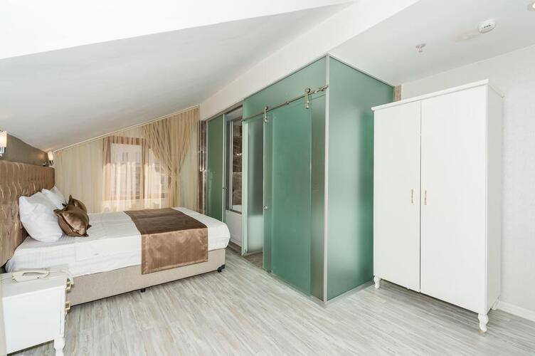 Grand Pamir Hotel