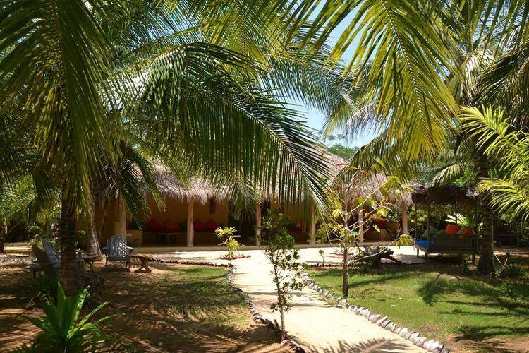 Bar Reef Resort