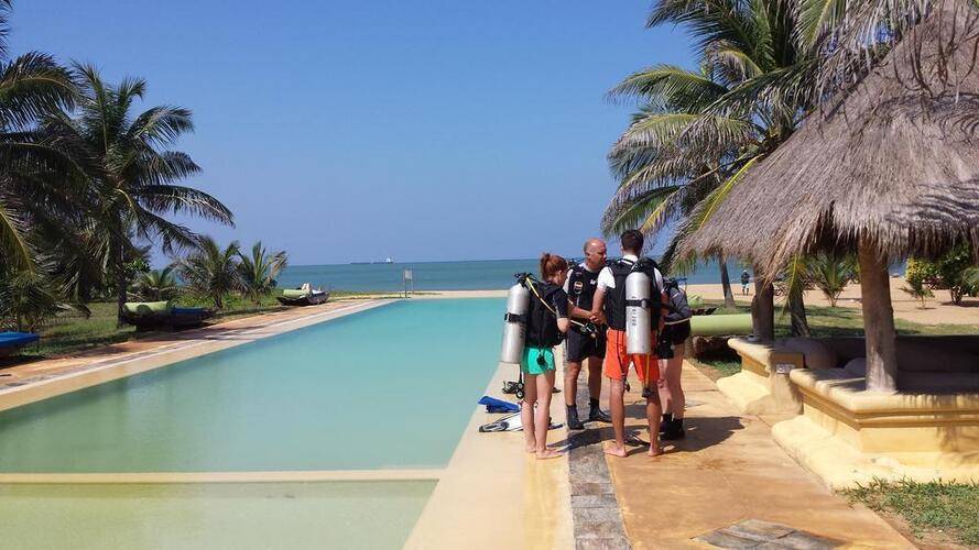 Bar Reef Resort