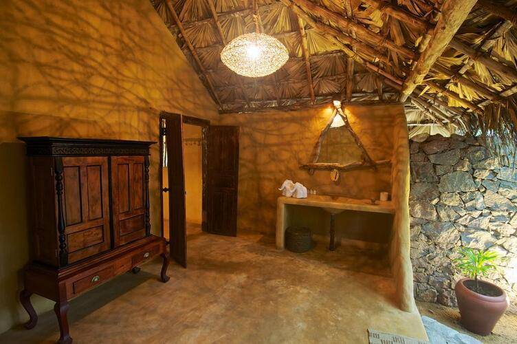 Bar Reef Resort