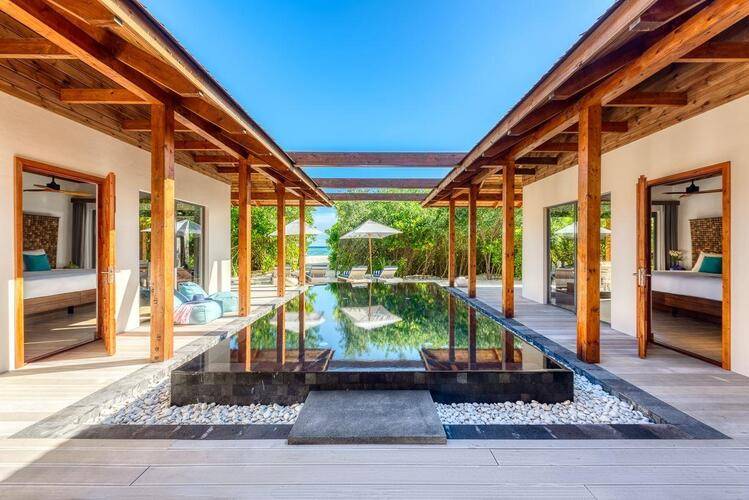 Kuredhivaru Resort And Spa (Ex. Movenpick Resort Kuredhivaru Maldives)