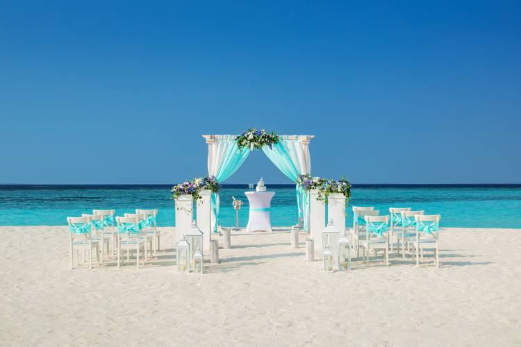 Kuredhivaru Resort And Spa (Ex. Movenpick Resort Kuredhivaru Maldives)