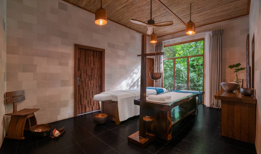 Kuredhivaru Resort And Spa (Ex. Movenpick Resort Kuredhivaru Maldives)