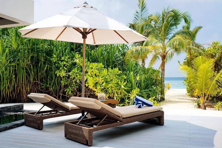 Kuredhivaru Resort And Spa (Ex. Movenpick Resort Kuredhivaru Maldives)