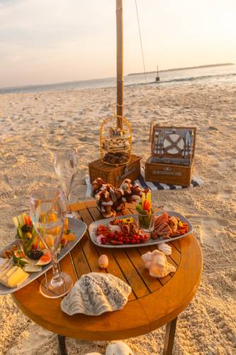 Kuredhivaru Resort And Spa (Ex. Movenpick Resort Kuredhivaru Maldives)