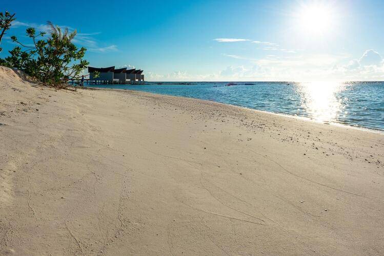 Kuredhivaru Resort And Spa (Ex. Movenpick Resort Kuredhivaru Maldives)