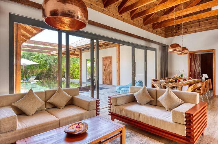 Kuredhivaru Resort And Spa (Ex. Movenpick Resort Kuredhivaru Maldives)