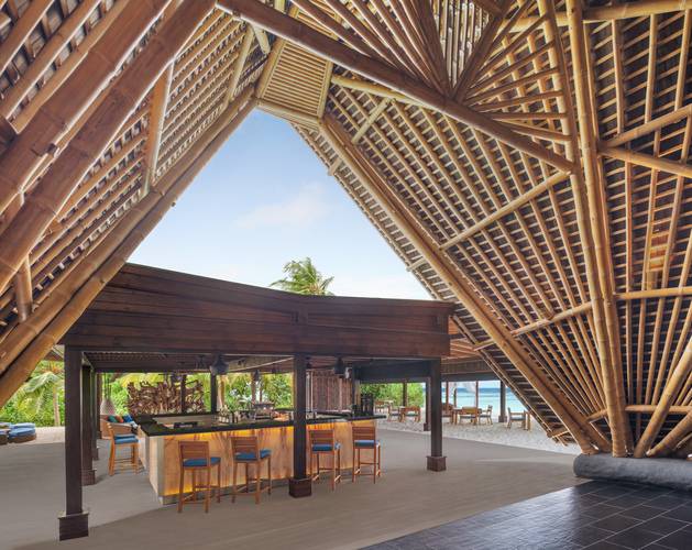 Kuredhivaru Resort And Spa (Ex. Movenpick Resort Kuredhivaru Maldives)