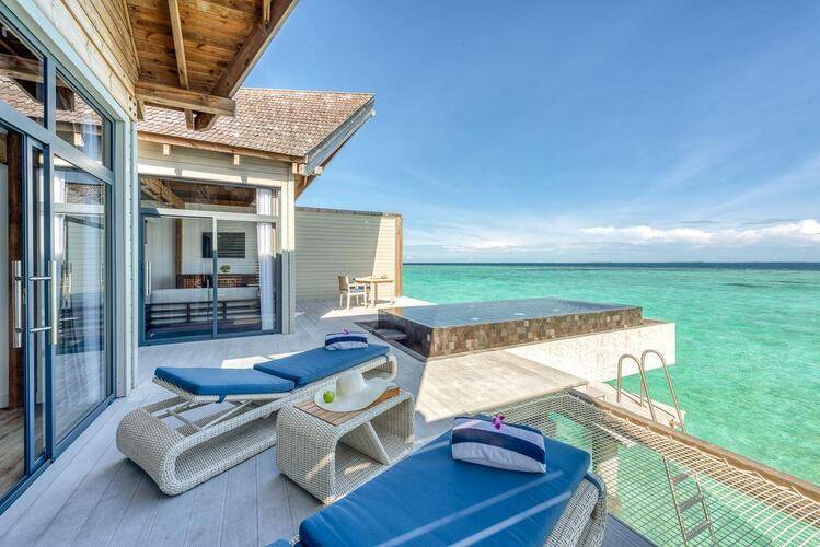 Kuredhivaru Resort And Spa (Ex. Movenpick Resort Kuredhivaru Maldives)