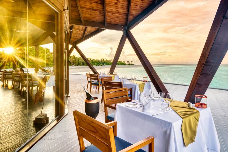 Kuredhivaru Resort And Spa (Ex. Movenpick Resort Kuredhivaru Maldives)