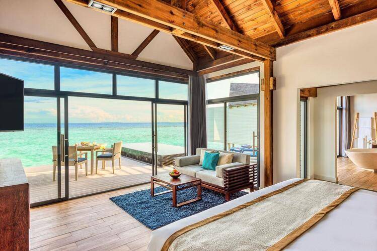 Kuredhivaru Resort And Spa (Ex. Movenpick Resort Kuredhivaru Maldives)