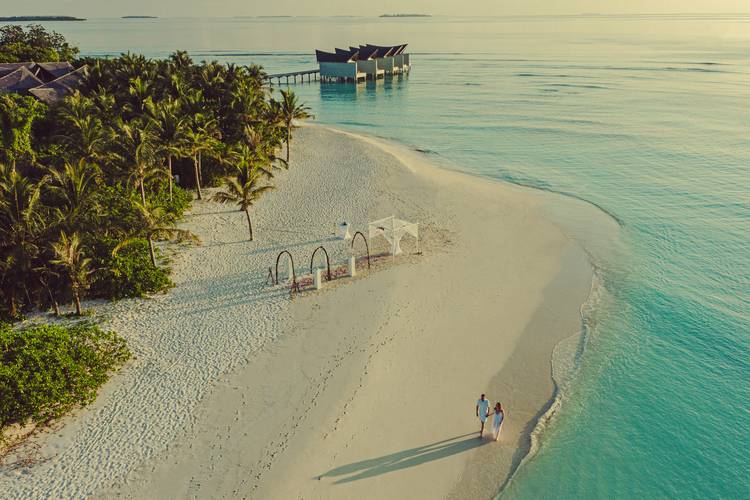 Kuredhivaru Resort And Spa (Ex. Movenpick Resort Kuredhivaru Maldives)