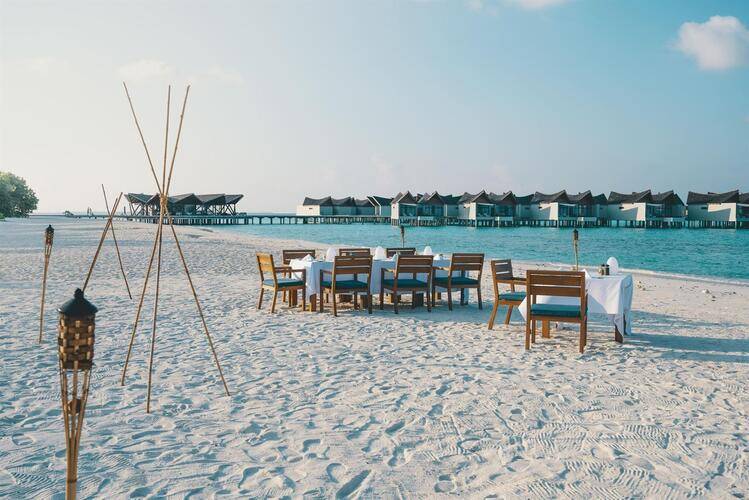 Kuredhivaru Resort And Spa (Ex. Movenpick Resort Kuredhivaru Maldives)