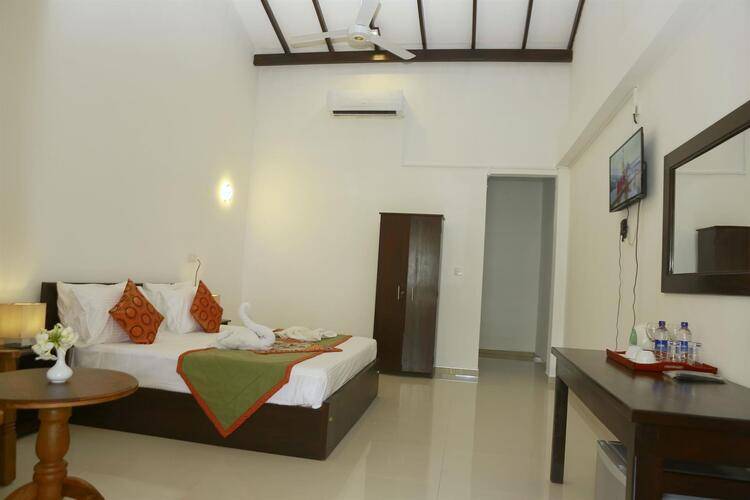 Magnolia Beach Resort