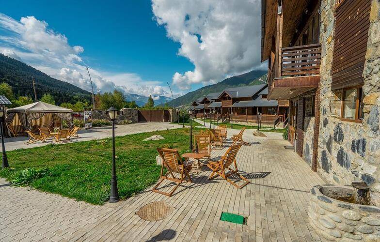 Banguriani Hotel