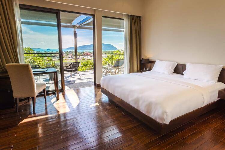 Casabay Luxury Pool Villas