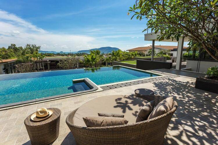 Casabay Luxury Pool Villas