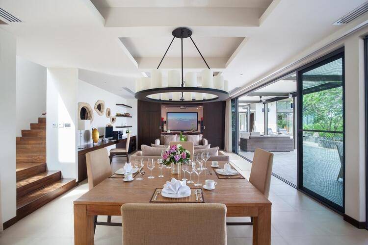 Casabay Luxury Pool Villas
