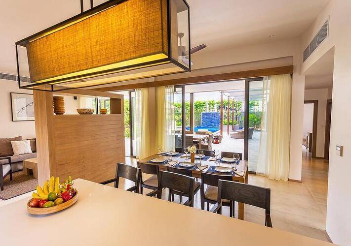 Casabay Luxury Pool Villas