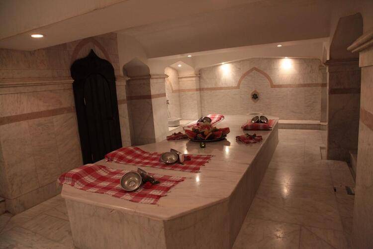 Tassaray Hotel