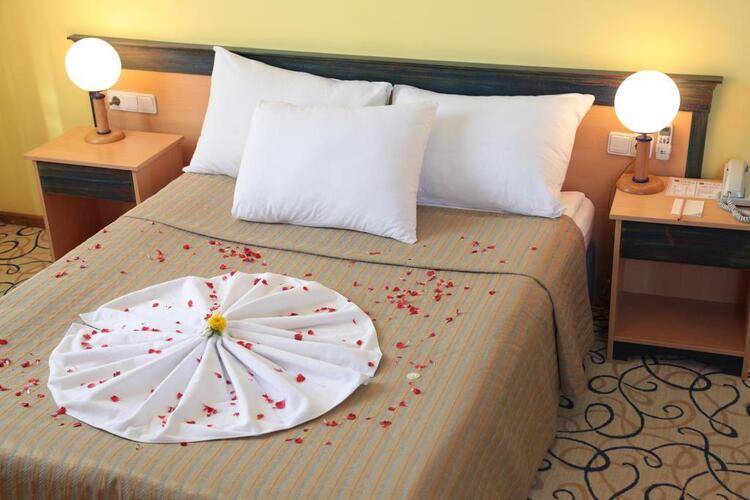 Tassaray Hotel