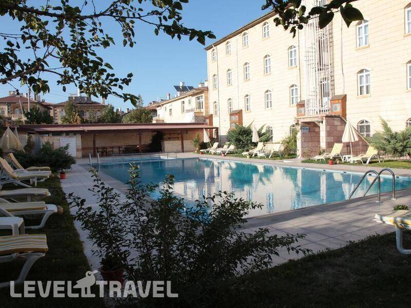 Фотография Tassaray Hotel