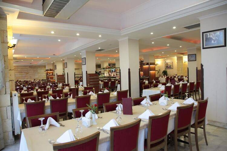 Tassaray Hotel