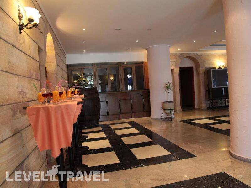 Фотография Tassaray Hotel