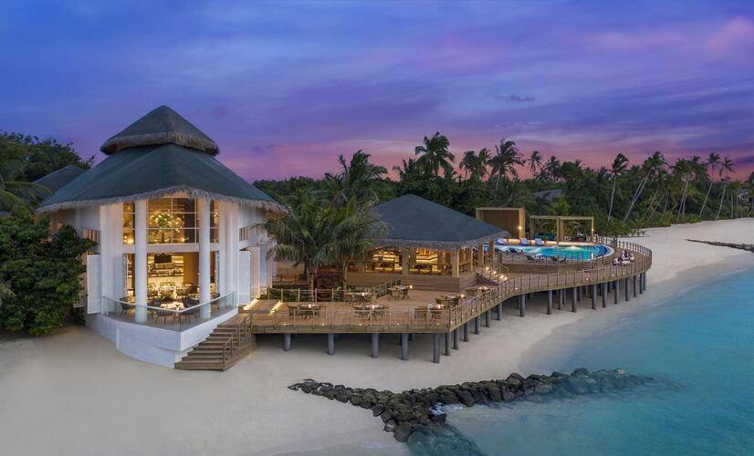 JW Marriott Maldives Resort & Spa