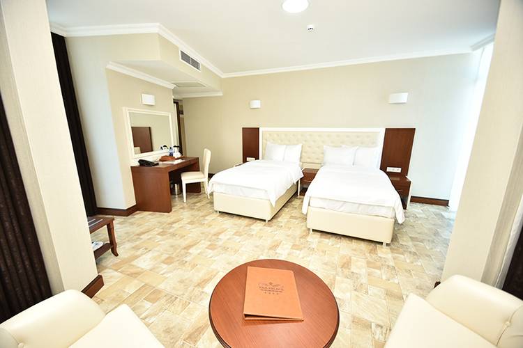 Era Palace Gonio