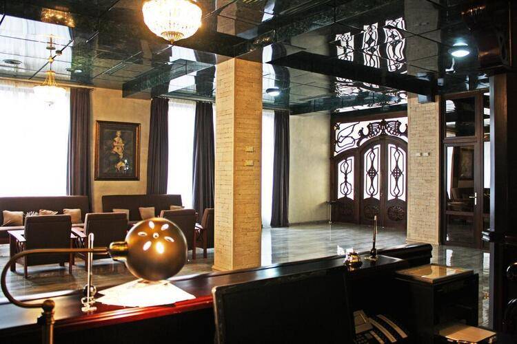 Wine Palace Hotel