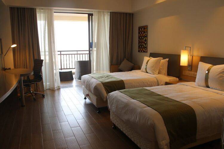 Holiday Inn Express Haikou West Coast