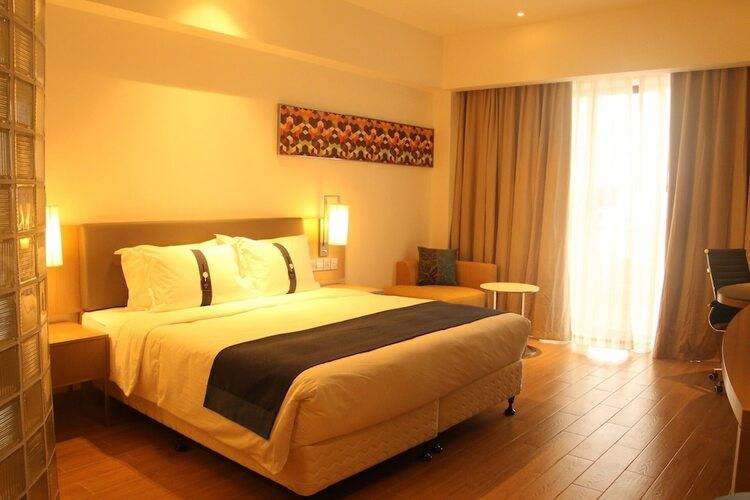 Holiday Inn Express Haikou West Coast