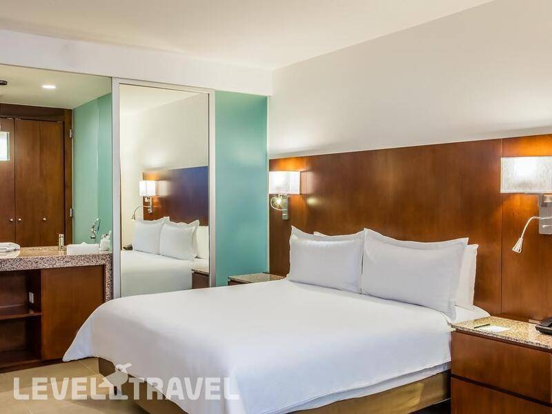Фотография Fiesta Inn Playa Del Carmen