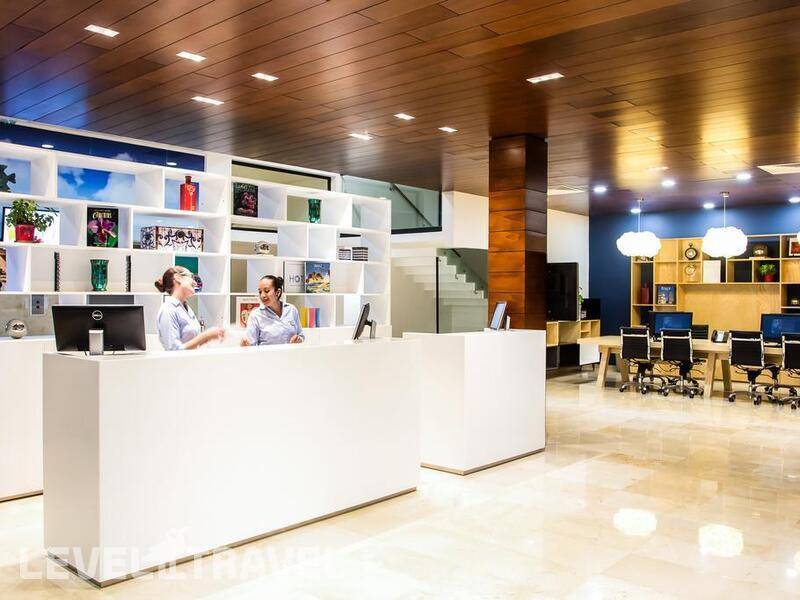 Фотография Fiesta Inn Playa Del Carmen