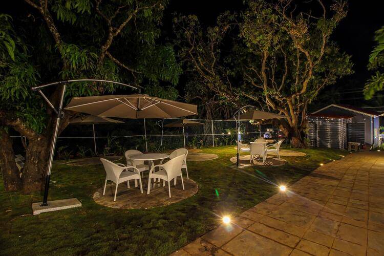 Oceans 7 Ashwem (Ex. Oyo Townhouse Ashvem)