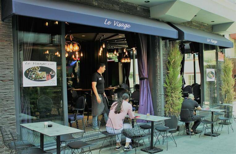 Naumpasa Konagi Boutique