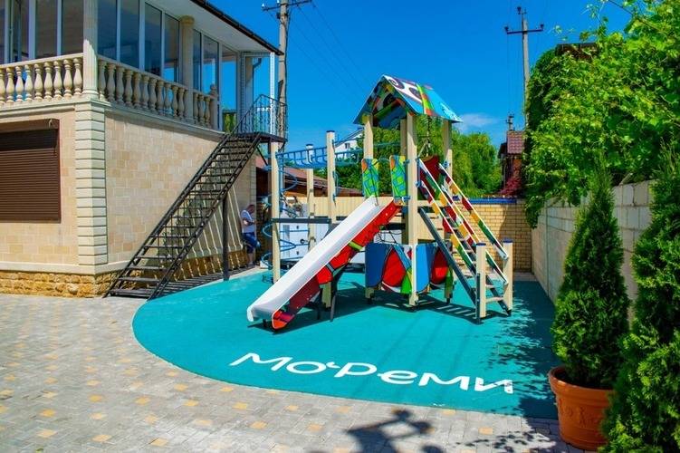 Отель Мореми