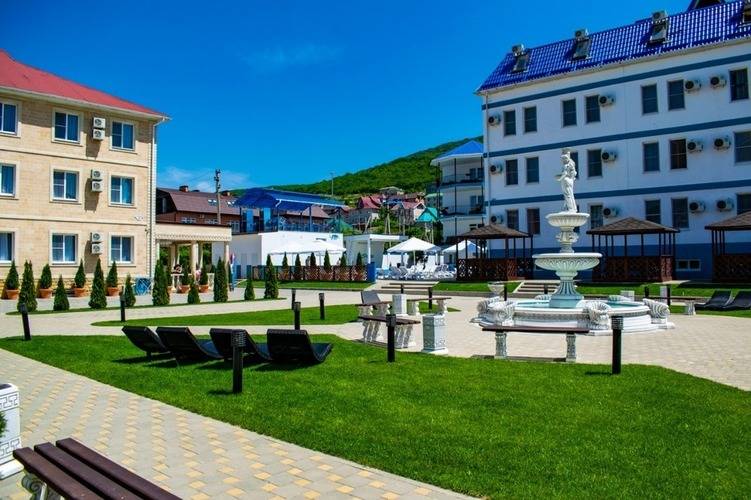 Отель Мореми